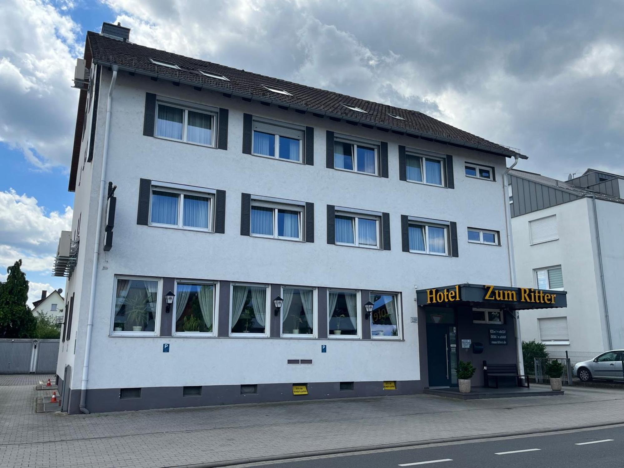 Hotel Zum Ritter Зелигенштадт Экстерьер фото